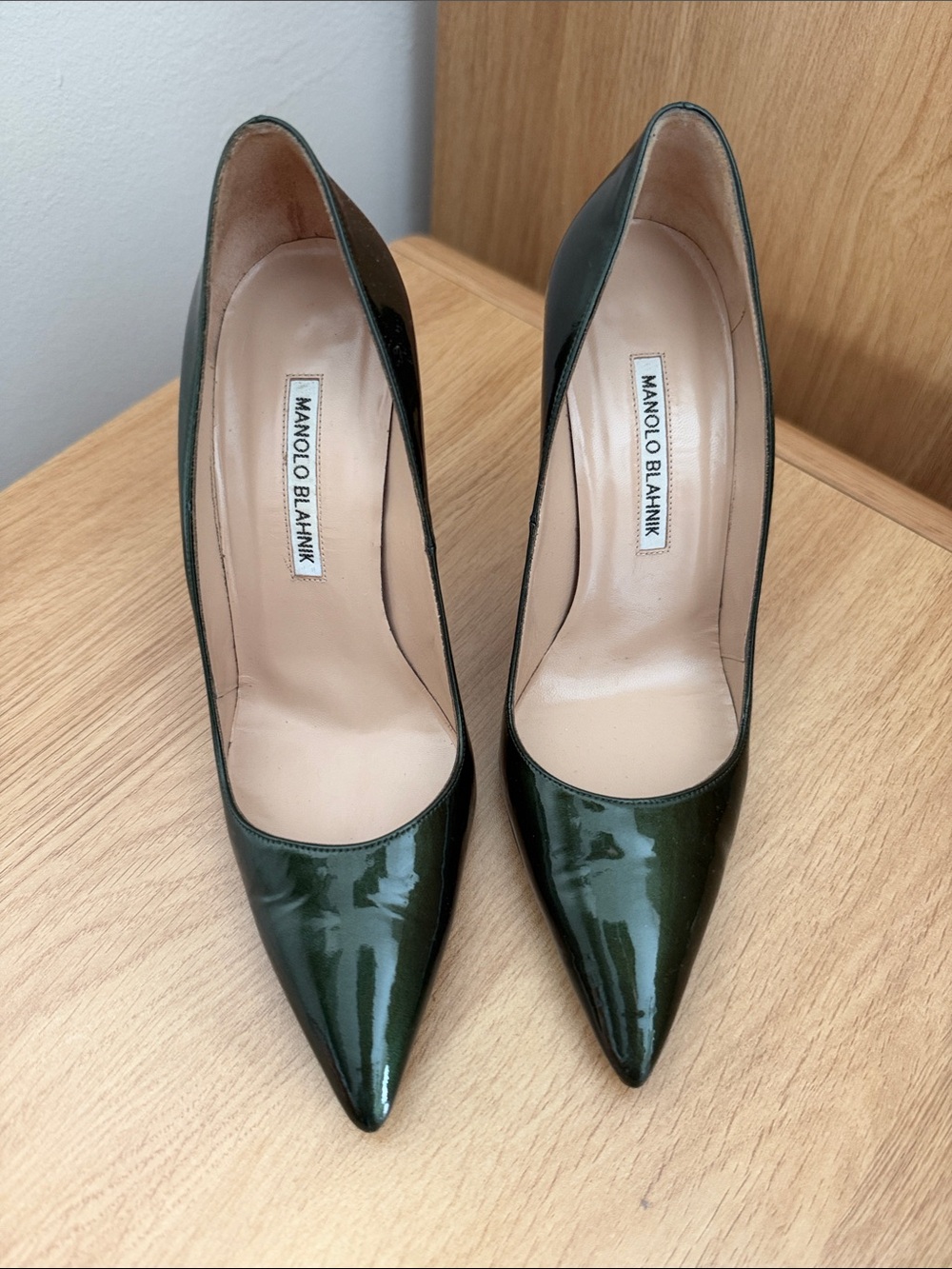 Manolo Blahnik Green Patent Leather Pointed-Toe Pumps